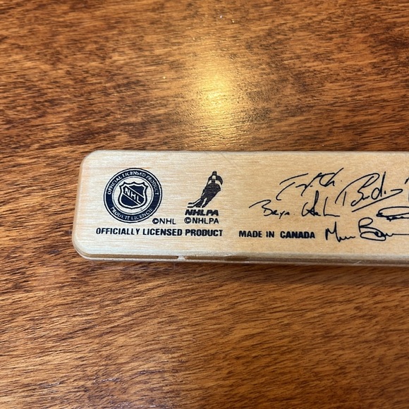 NHL | Vancouver Canucks souvenir mini hockey stick - Picture 5 of 5